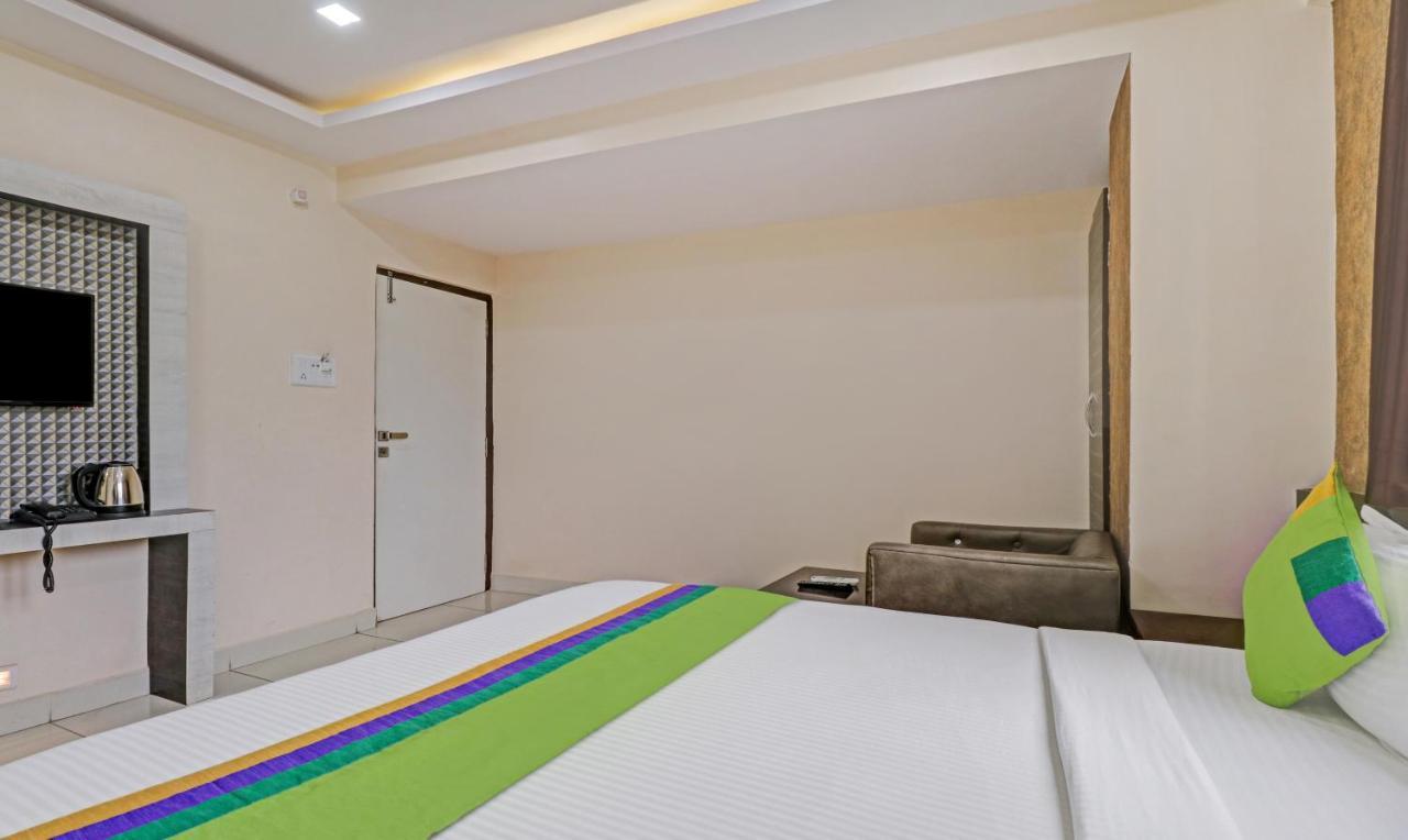 Fabhotel Rotano Suites - Yelahanka بنغالور المظهر الخارجي الصورة