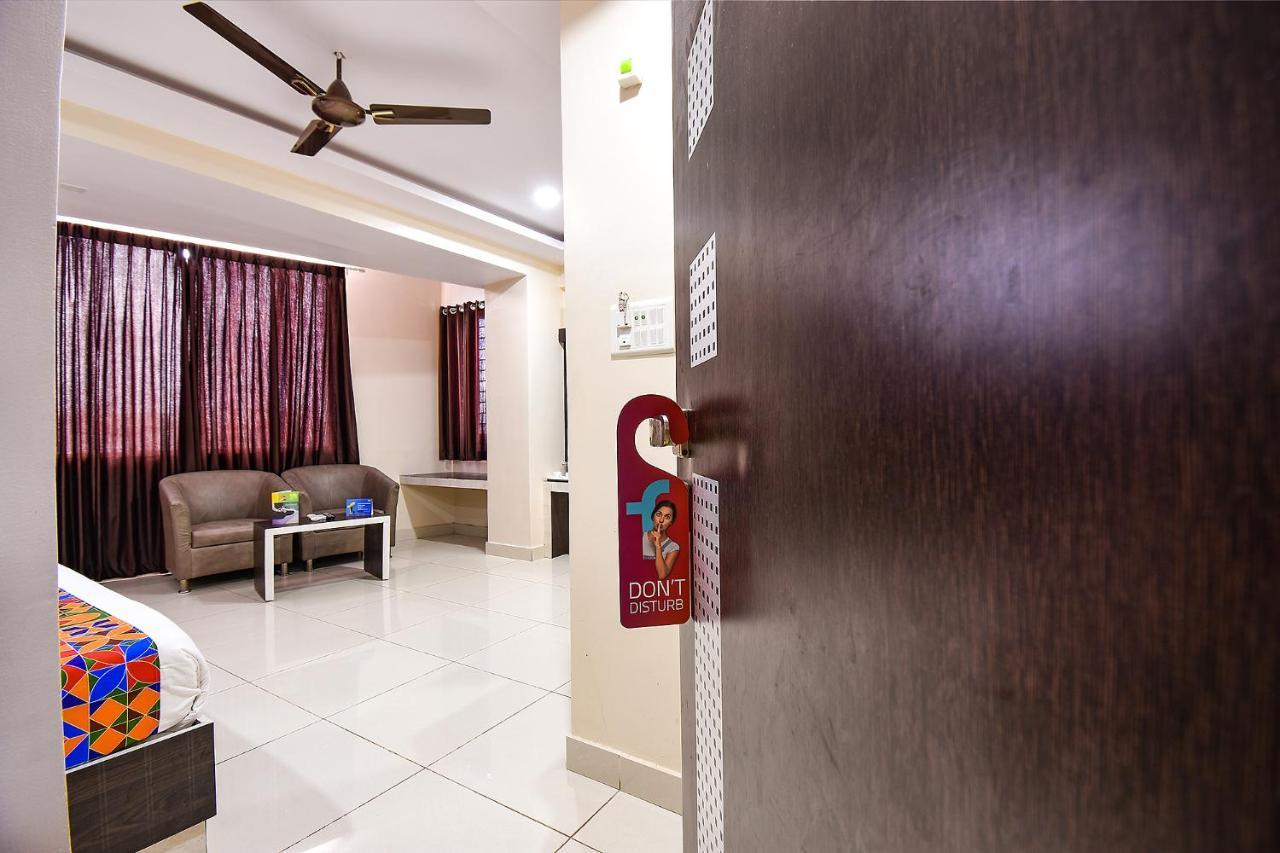 Fabhotel Rotano Suites - Yelahanka بنغالور المظهر الخارجي الصورة