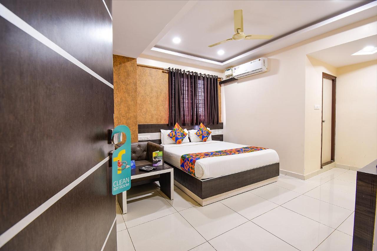 Fabhotel Rotano Suites - Yelahanka بنغالور المظهر الخارجي الصورة